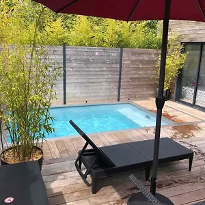 Loft Privatise Avec Xxl Et Piscine Chauffee , Bruz France